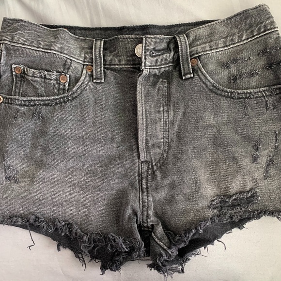 Levi's Shorts - Picture 1 of 2